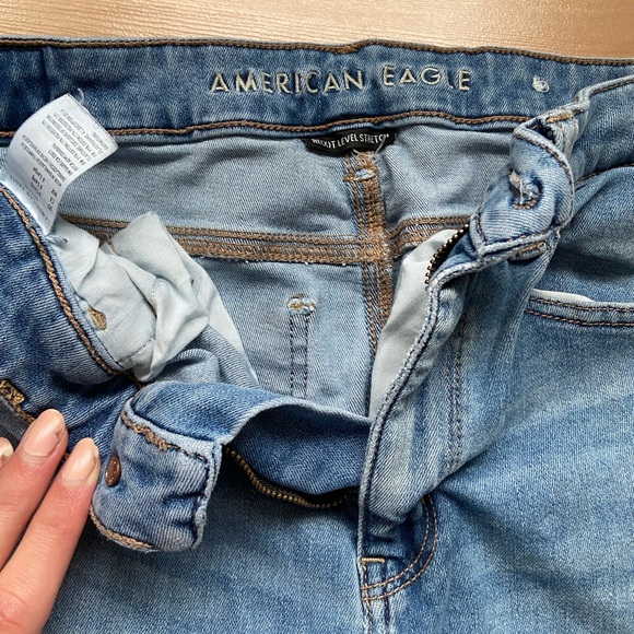 2 Pairs of American Eagle Jeans - Picture 11 of 16